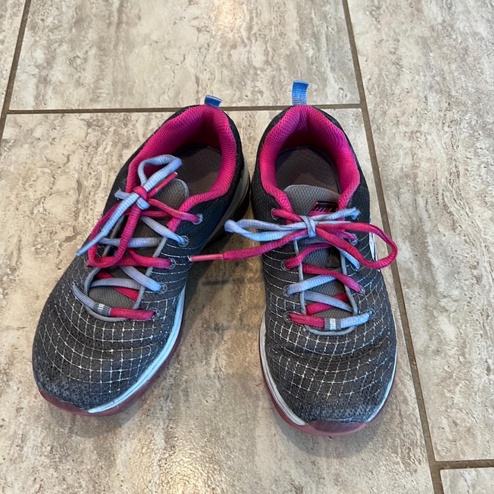 Girls Sketchers Shoes